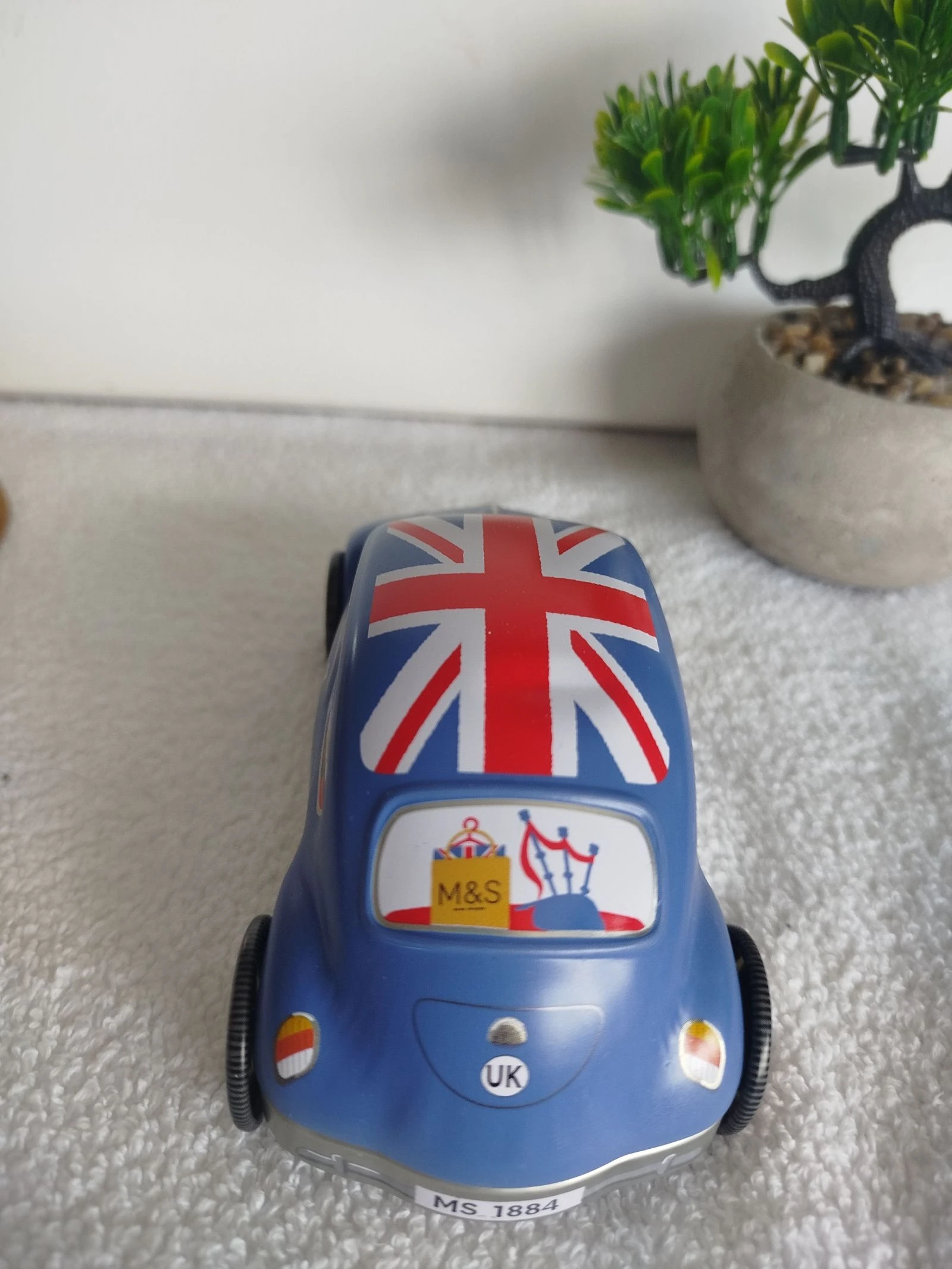 Caja metálica Volkswagen Reino Unido – photo 5